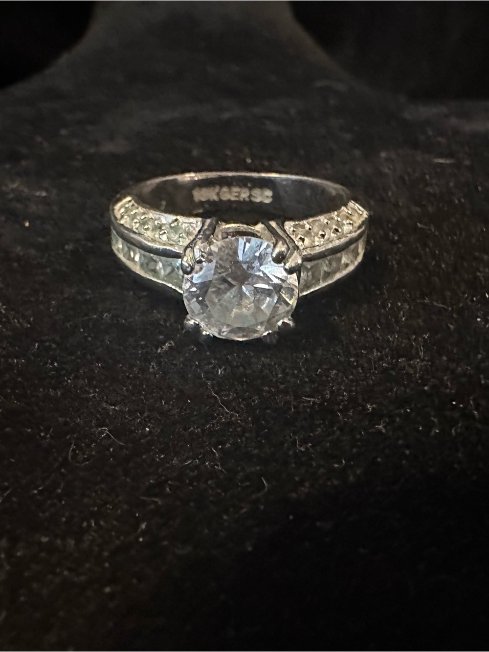 Vintage white 10K Gold Solitaire Ring with Accent Stones
